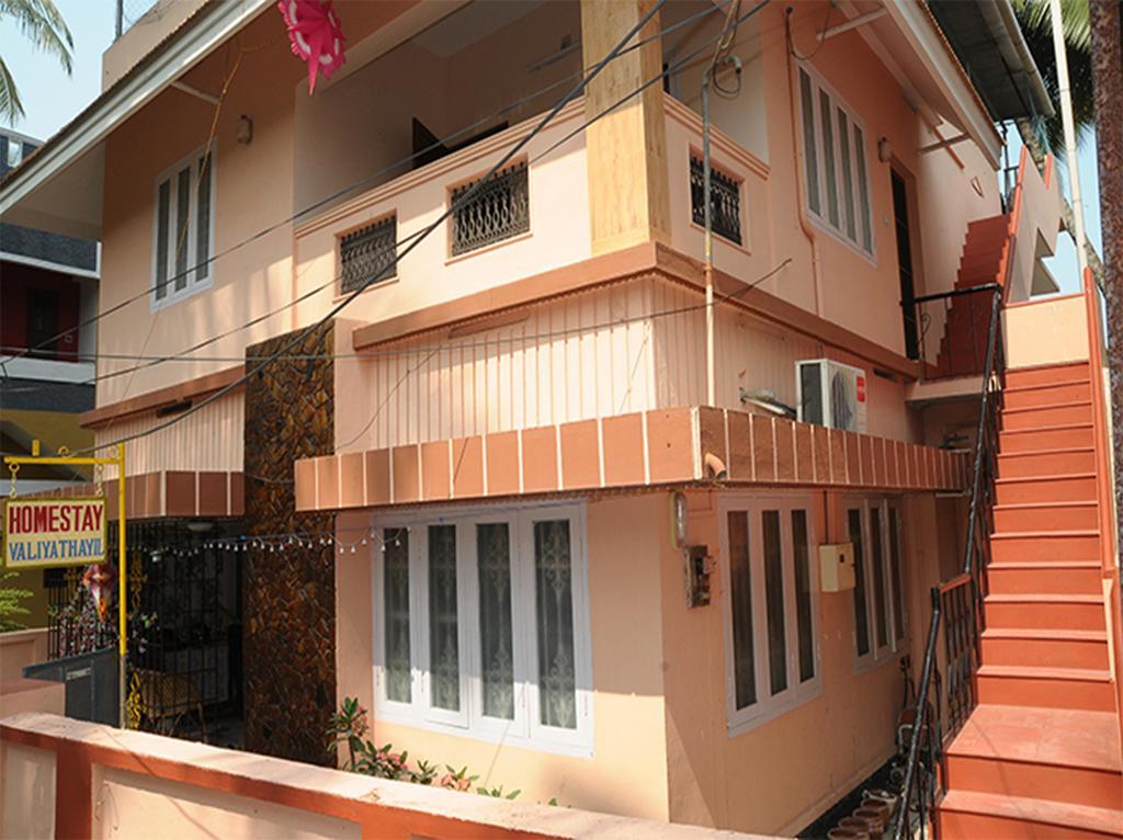 Valiyathayil Home Stay Kochi ภายนอก รูปภาพ